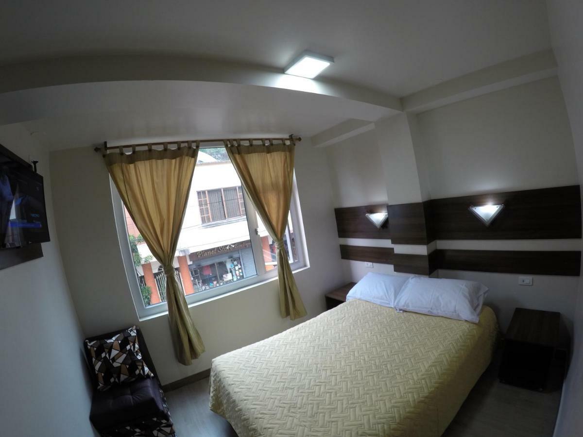 Hotel La Cumbre Banos  Bagian luar foto